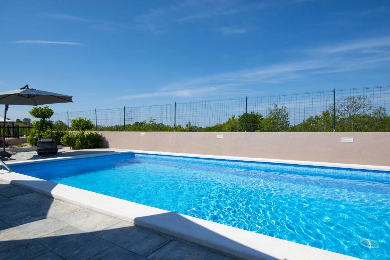 Meerblick Ferienhaus Julian Nahe Rovinj Luaran gambar